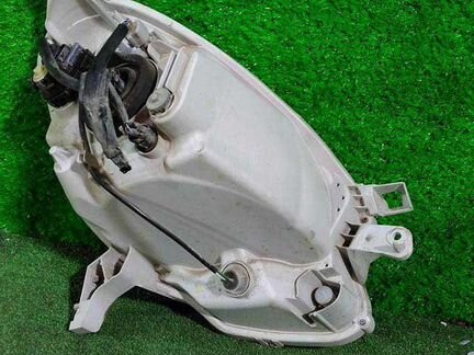 Фара левая Toyota Passo