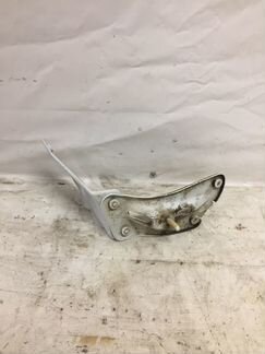 Кронштейн крыла Шкода Йети