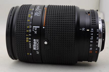 Nikon 35-70mm f/2.8 AF резкий с открытой диафр