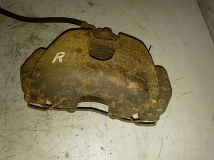 Суппорт передний правый Ford Focus 2 MK 2