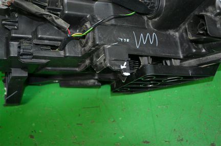 Фара левая Nissan Qashqai J11 2013