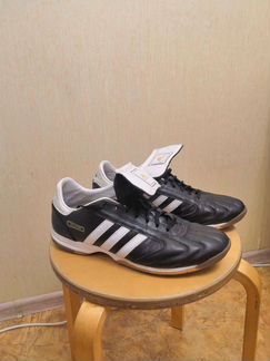 Футбольные бутсы Adidas