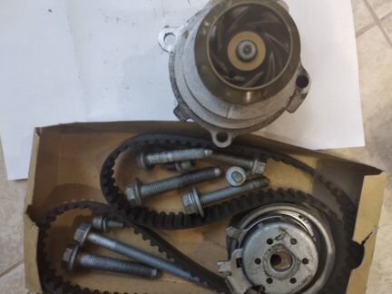 Ролик помпа ремень двигатель VAG 1.6 BSE