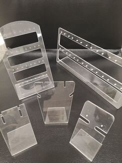 Ценникодержатели, подставка под тарелки, часы