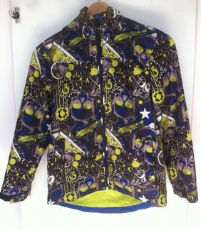 Легкая куртка для мальчика