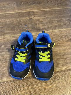 Stride rite новые кроссовки 23,5