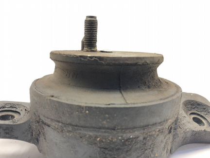 Подушка двигателя правая Subaru