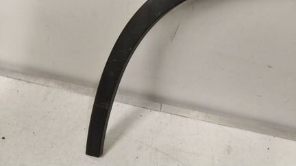 Накладка арки крыла передняя левая VW Tiguan