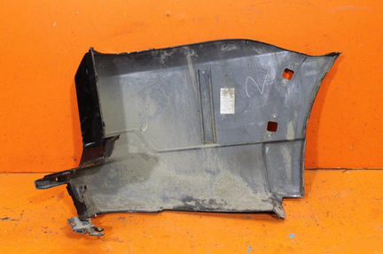 Накладка бампера задняя левая Mitsubishi Pajero 4