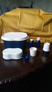 Набор tupperware :хлебница, масленка,солонка и др