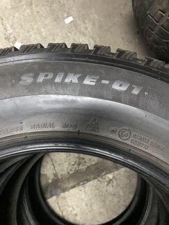 235 65 R17 Bridgestone Blizzak Spike-01 108T