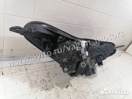 Фара галоген передняя левая Kia Sportage 4 QL