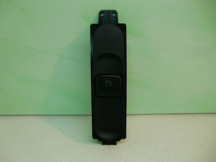 Кнопка стеклоподъемника Mercedes Viano Vito W639