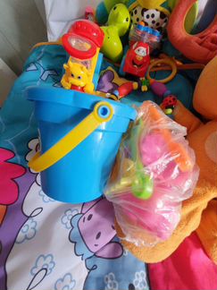 Игрушки пакетом для малыша