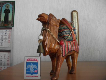 Статуэтка верблюд (дерево)