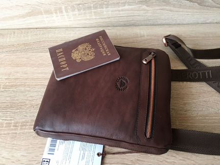 Мужская сумка из натуральной кожи