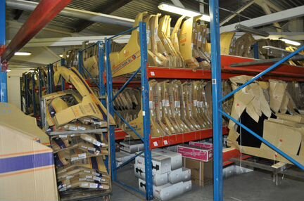 Усилитель передний новый Toyota Camry v70 с 2018-г