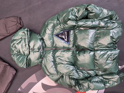 Пуховик Moncler