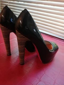 Модные туфли Basconi. Высокий каблук