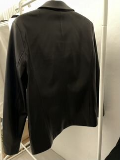Кожаный пиджак Mango