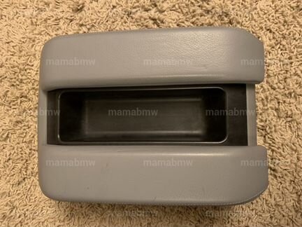 Подлокотник кожа серыи BMW E38