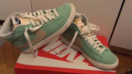 Женские кроссовки Nike Blazer Mid PRM Qs