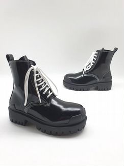 Ботинки Balenciaga Strike