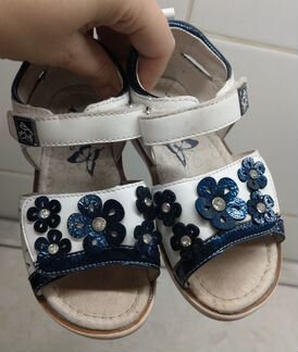 Kapika / Сандалии, 25 р