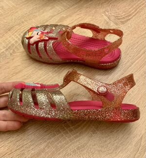 Босоножки crocs