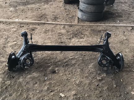 Задняя балка Toyota Auris e150 Тойота Аурис