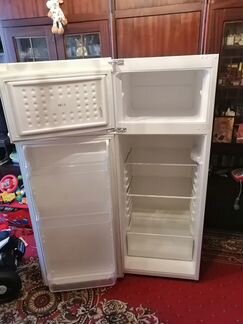Холодильник Vestel