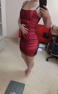 Нарядное женское платье 44