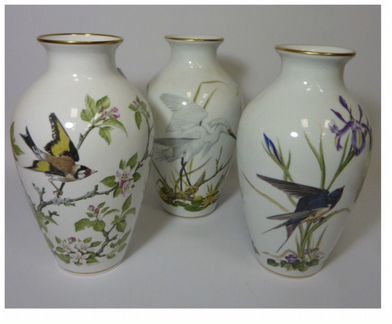 Franklin Mint Woodland Bird Vase