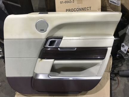 Обшивка передней двери рендж ровер вог L405