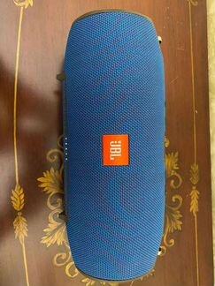 Портативная колонка JBL