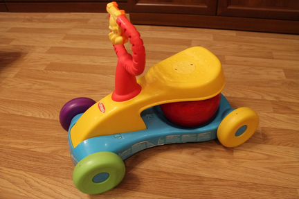Машинка-каталка Playskool с мячом