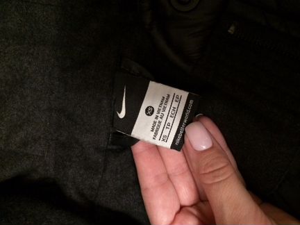 Продам бомпер/куртку nike
