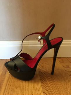 Брендовые босоножки, кожаные 39 cesare paciotti