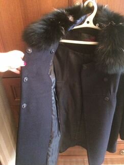 Пальто с меховым воротником