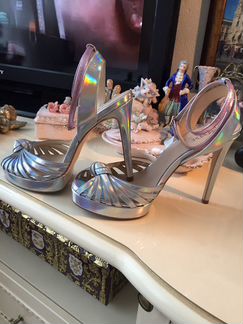 Босоножки летние,Итальянского бренда Gold Plus