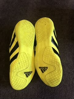 Бутсы Adidas. 36,5 рр, лимонные