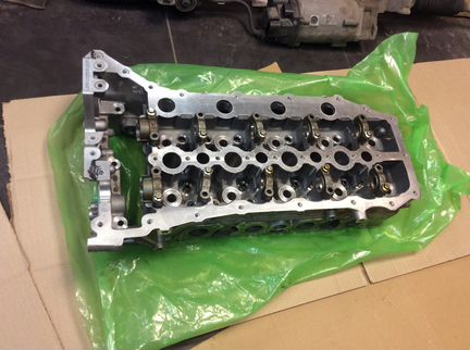 Головка блока Range Rover Vogue dizel LR023010