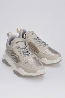 Кроссовки женские 38/39