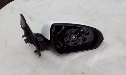 Зеркало Hyundai Solaris правое 18 г