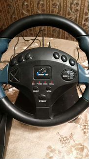 Игровой руль с педалями