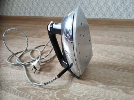 Утюг советский