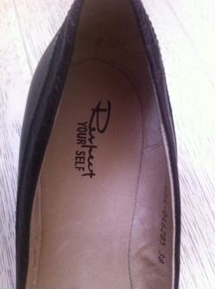 Новые кожаные туфли 38р