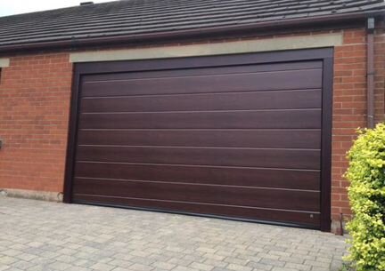 Секционные ворота