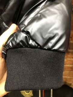 Бомбер off white