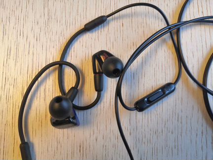 Вставные наушники Audio-Technica ATH-LS50iS